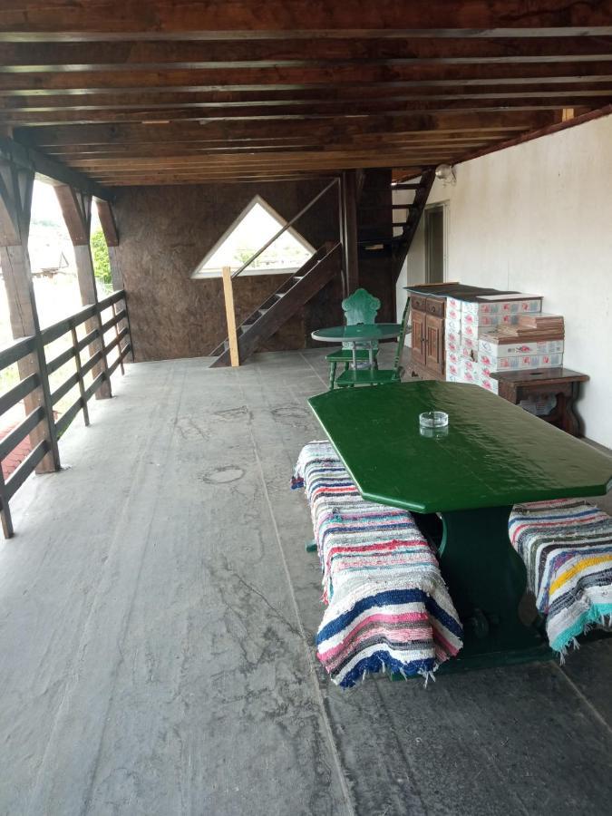 Casa Iuliana Hotel Subcetate  Bagian luar foto